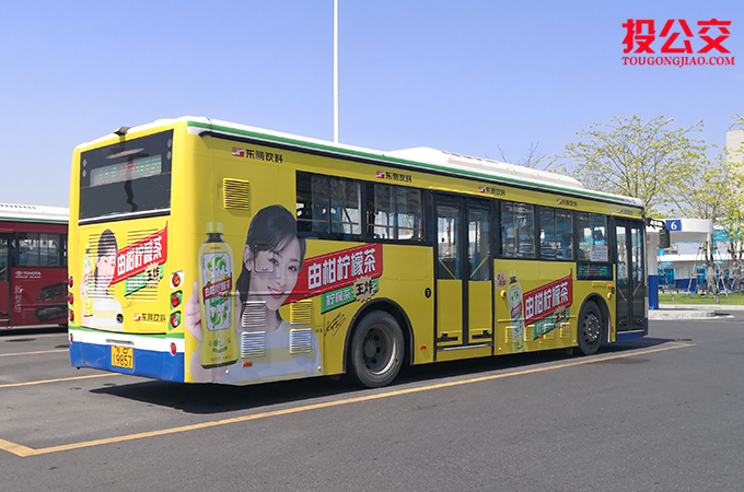 汕头深展公交车身广告-2.jpg